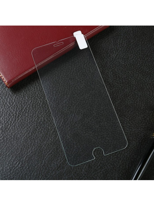 Защитное стекло 2.5D Luazon для iPhone 6 Plus/6S Plus (5.5