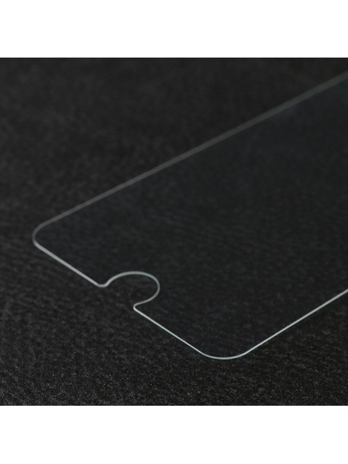 Защитное стекло 2.5D Luazon для iPhone 6 Plus/6S Plus (5.5