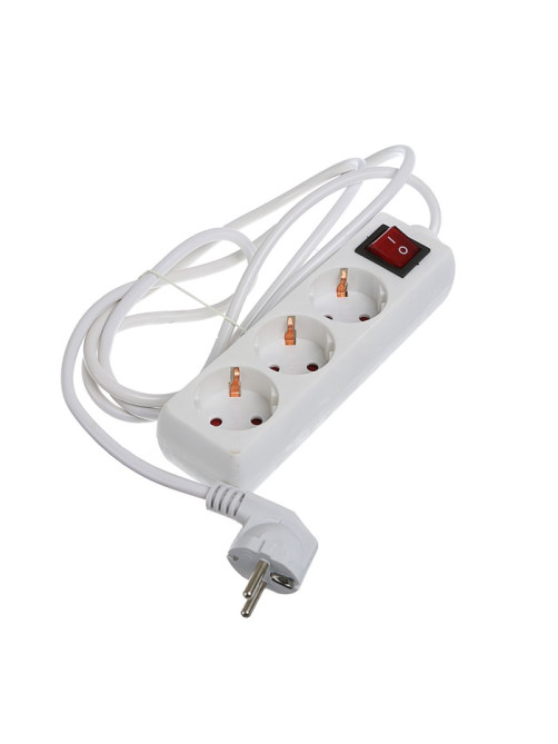 Удлинитель Luazon Lighting, 3 розетки, 1.8 м, 10 А, 2200 Вт, 3×1.5 мм2, с заземлением, с выключателем, белый