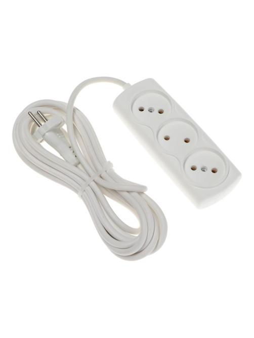 Удлинитель Luazon Lighting ECO, 3 розетки, 4.5 м, 10 А, 2200 Вт, ПВС 2×0.75 мм2, без заземления, белый
