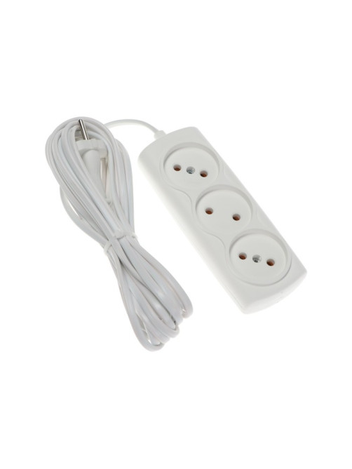 Удлинитель Luazon Lighting ECO, 3 розетки, 4.5 м, 6 А,1300 Вт, ШВВП 2×0.75 мм2, без заземления, белый