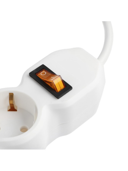 Удлинитель Luazon Lighting ECO, 3 розетки, 1.5 м, 16 А, 3500 Вт, ПВС 3×1 мм2, с заземлением, с выключателем