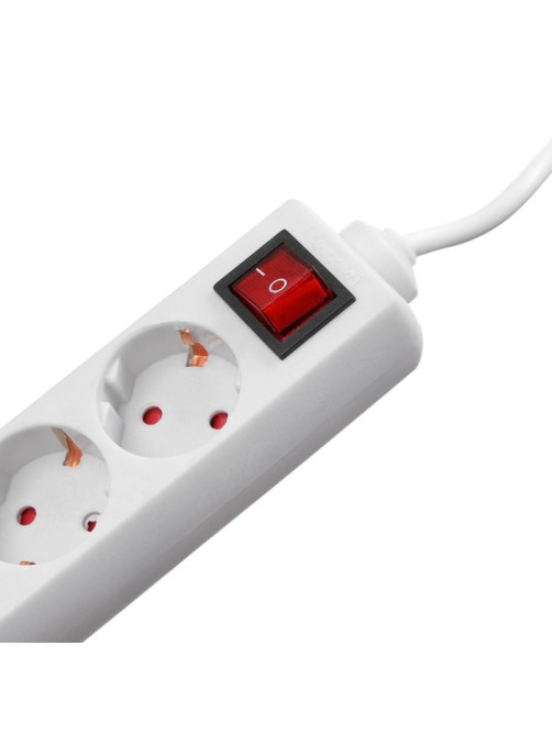 Удлинитель Luazon Lighting, 4 розетки, 10 м, 10 А, 2200 Вт, 3×0.75 мм2, с заземлением, с выключателем, белый