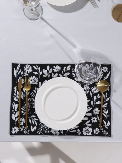 Салфетка на стол «Этель» Flowers black, 30×45 см, 370 г/м², чёрная