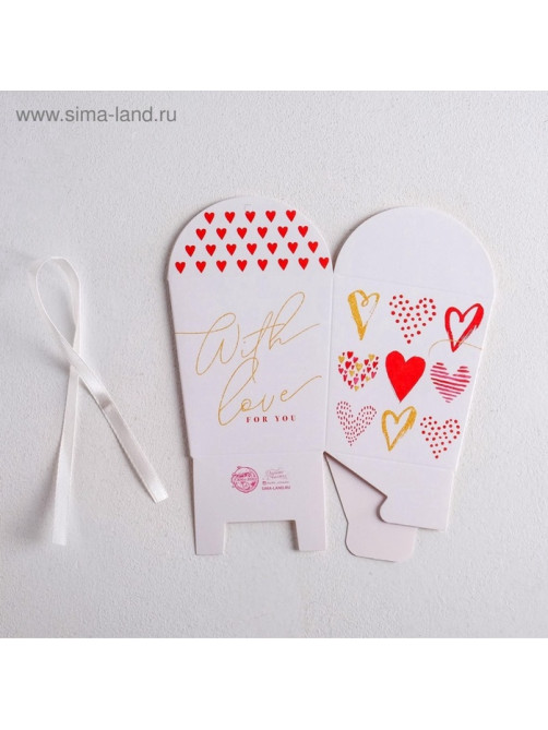 Коробка бонбоньерка With love, 7.5×8×7.5 см
