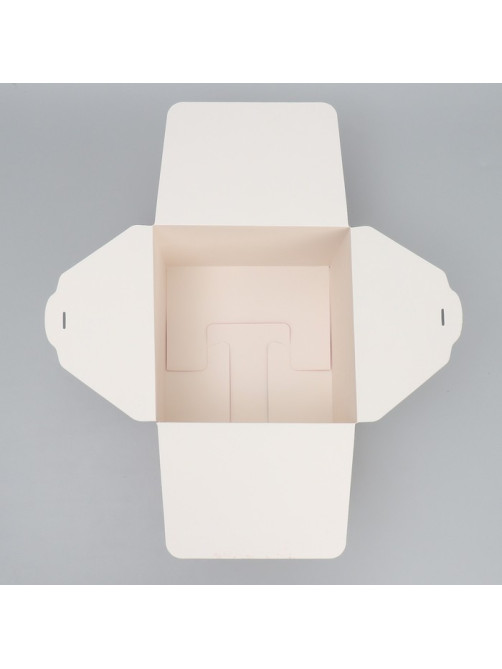Коробка подарочная новогодняя складная «Сказочного Нового года», 18×18×18 см