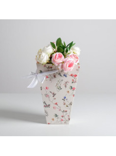 Переноска для цветов на лентах «Flowers», 17 х 25 х 9 см