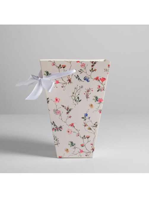 Переноска для цветов на лентах «Flowers», 17 х 25 х 9 см