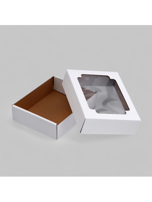 Коробка сборная без печати крышка-дно белая с окном 18×15×5 см