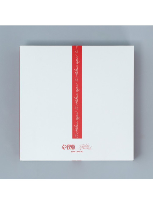 Коробка под 16 конфет с ячейками «Красивый Новый год» 17.5×17.5×3.5 см