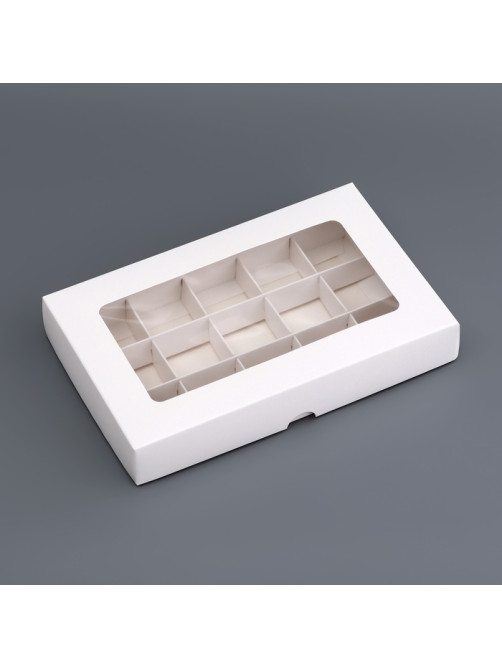 Коробка для 15 конфет, белая, 13.7×22×3.5 см
