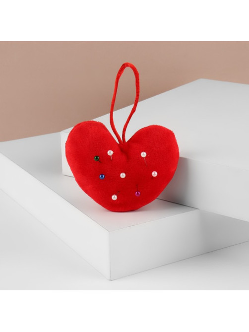 Игольница с петлёй «Сердце», 8.5×6.5×3.5 см, красная