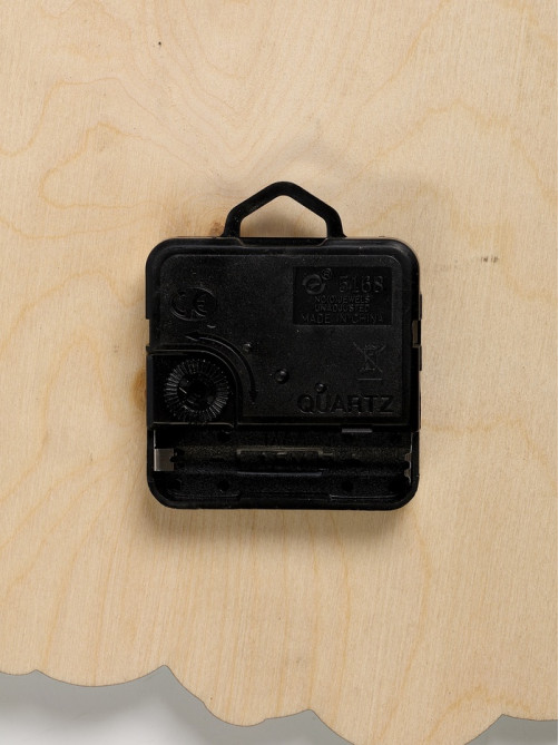 Часы настенные интерьерные «Зайчик на облаке», 23×25.5 см