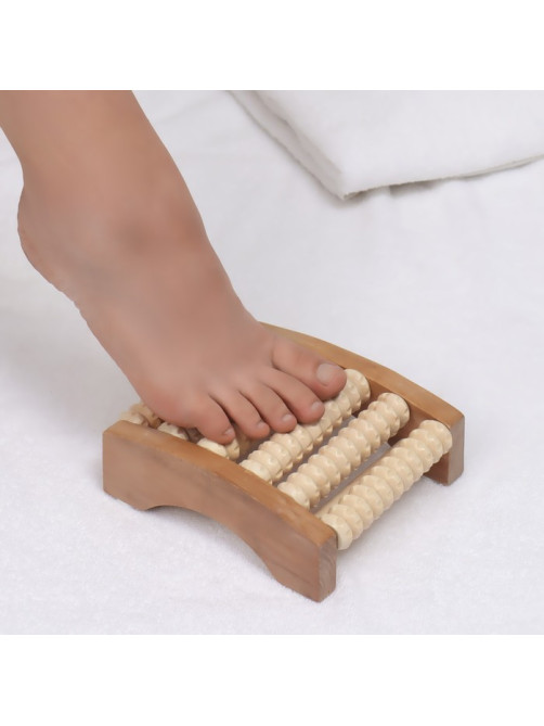 Массажёр для ног «Ножное счастье», 17×14×6 см, 6 рядов, деревянный