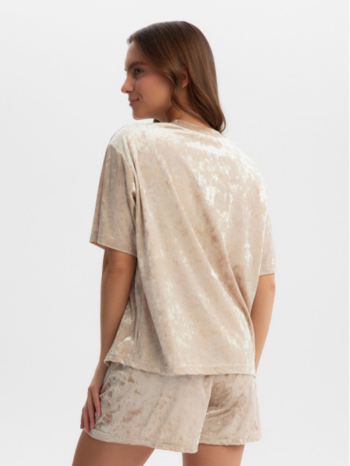 Пижама женская (футболка, шорты) KAFTAN Velvet, размер 48-50, бежевая