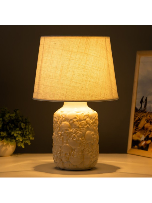 Настольная лампа «Череп» Е14 40 Вт 23×23×34.5 см RISALUX