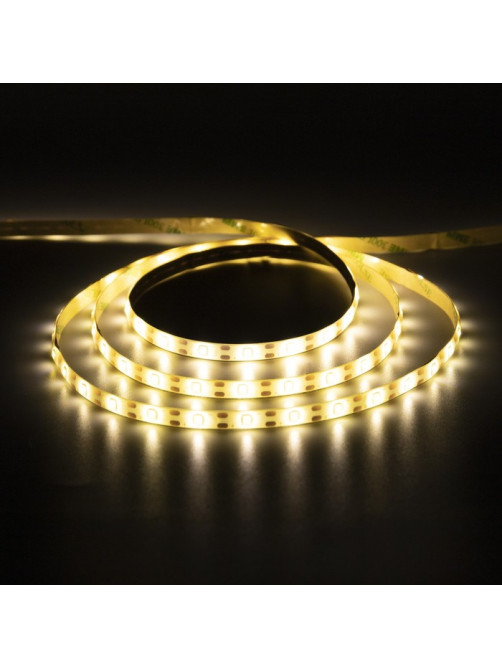 Светодиодная лента Luazon Lighting с датчиком движения 2 м, IP65, SMD2835, 60 LED/м, 4хААА, 3000К, свечение тёплое белое