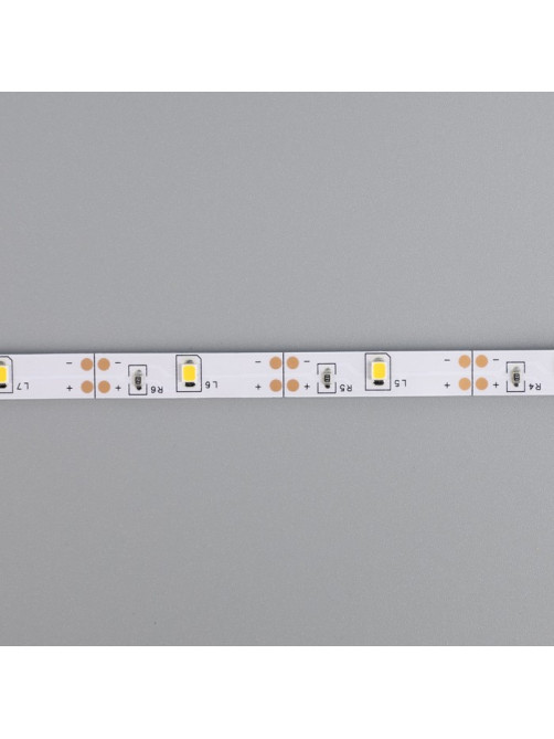 Светодиодная лента Luazon Lighting 1 м, IP20, SMD2835, 30 LED/м, 3хААА, 3000К