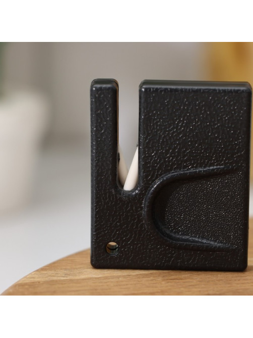 Точилка для керамических ножей Доляна, 1×5×5 см, чёрная