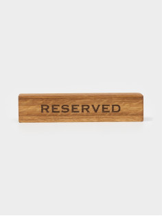 Табличка настольная деревянная Adelica «Зарезервировано/Reserved», 18×4×4 см, дуб