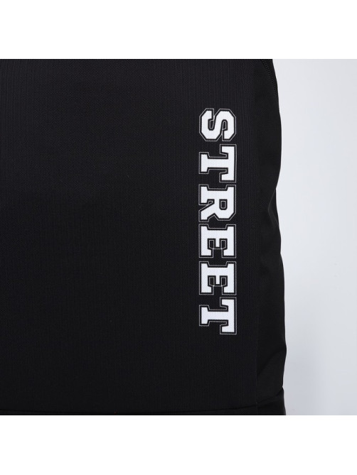 Рюкзак школьный текстильный Street, 46×30×10 см, вертикальный карман, чёрный