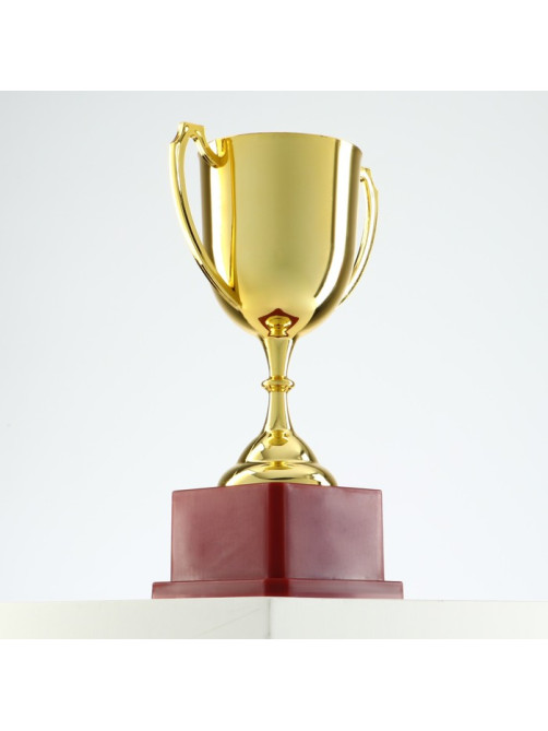 Кубок золото 012, наградная фигура, подставка пластик, 19.2×11.5×8 см