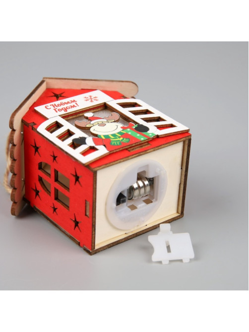 Ёлочная игрушка «Дом с оленем», 8.7×4.6 см, 1 LED, от батареек, свечение тёплое белое