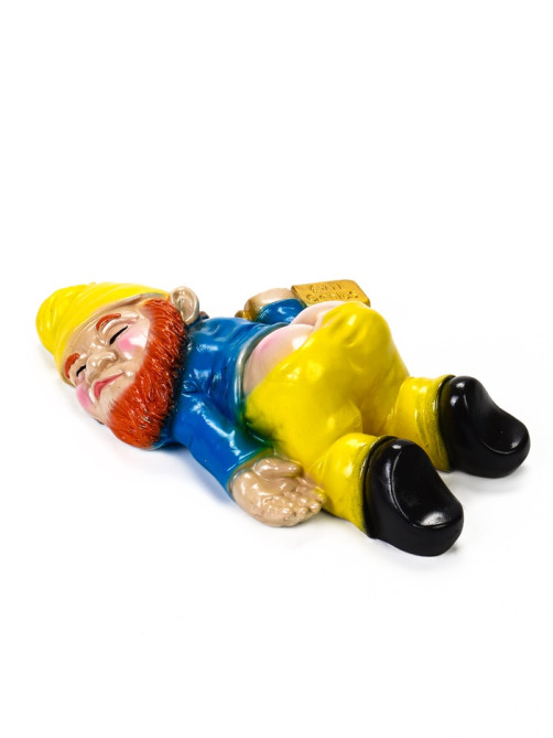 Садовая фигура из гипса «Рыжий пьяный гном», 23×16×7 см