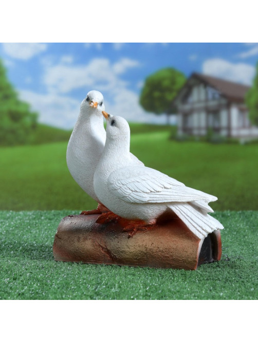Садовая фигура из полистоуна «Голуби Пара на трубе», 25×14×22 см