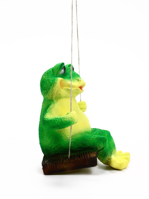 Садовая фигура из полистоуна «Лягушка на качелях», подвесная, 24×23×27 см