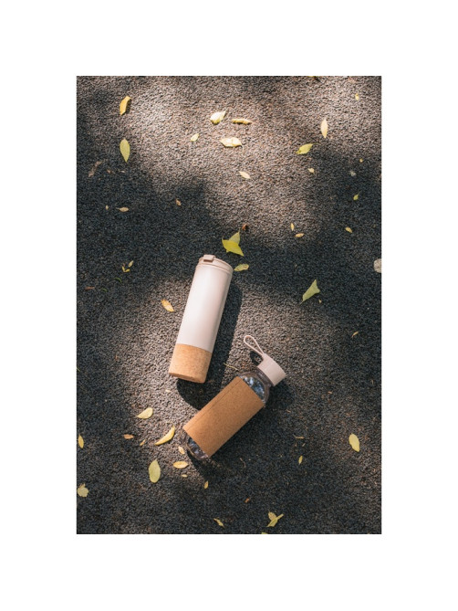 Бутылка для воды Magistro Cork, с элементами пробки, 610 мл, 7.5×7.5×22 см, пластик