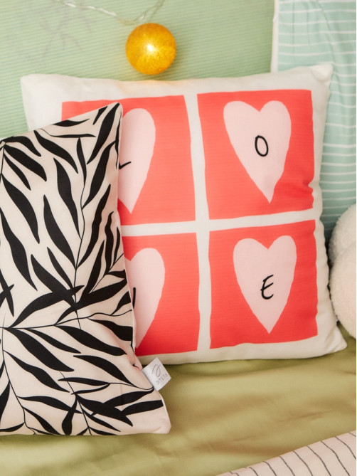 Подушка декоративная «Этель» Love, 40×40 см, велюр