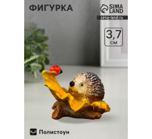 Фигурка полистоун «Ёжик с божьей коровкой», 3.7×6×6.5 см