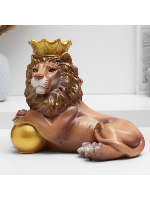 Копилка для денег «Лев с короной и шаром лежит», гипс, 19 см