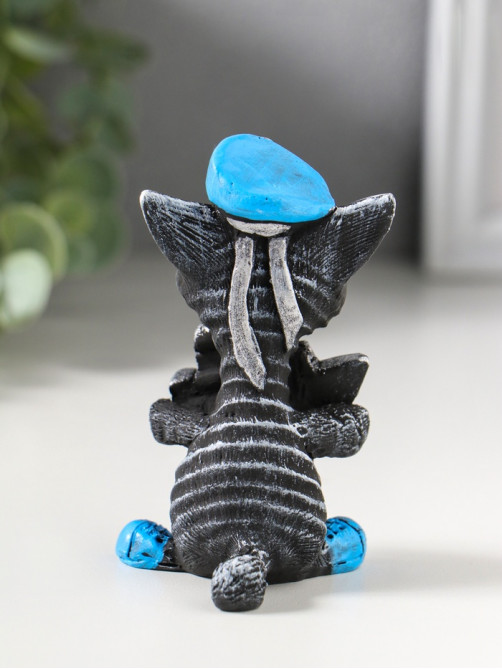 Фигура «Кот Матрос держит кораблик», 9.2×5.4 см