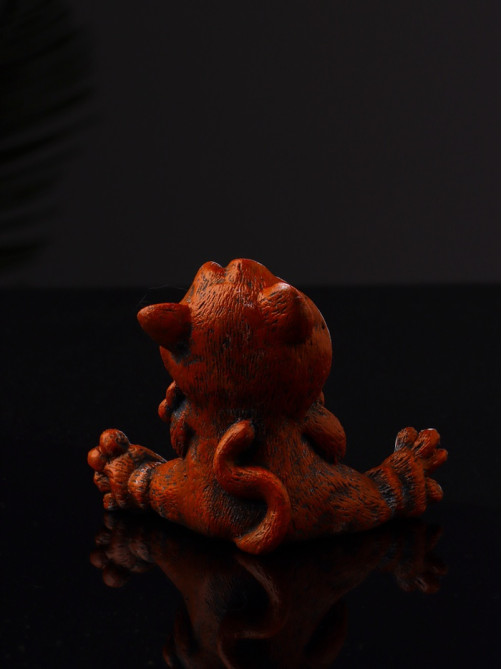 Фигурка полистоун «Кот эгоист», 7.1×8.7×5 см
