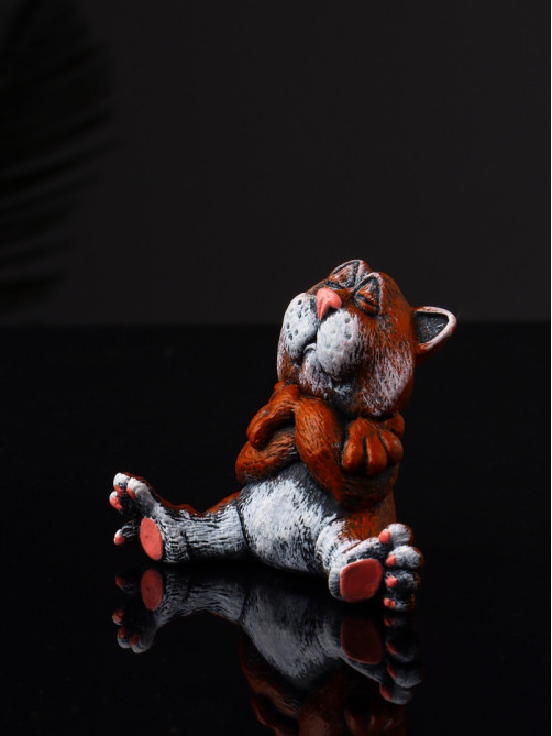 Фигурка полистоун «Кот эгоист», 7.1×8.7×5 см