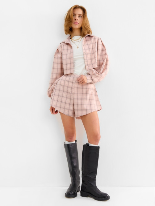 Костюм женский (блузка, шорты) MINAKU: Casual Collection, розовая клетка, размер 46