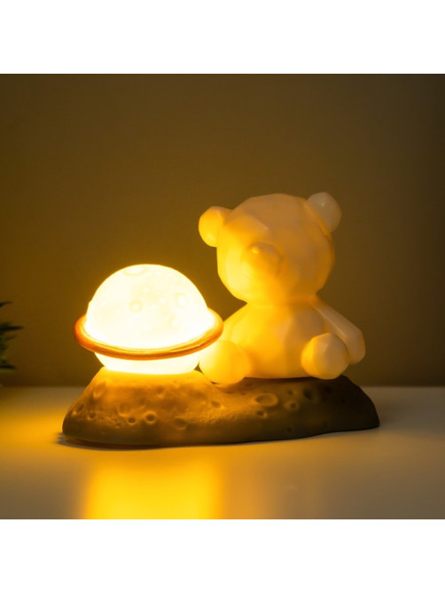Фигурка световая RISALUX «Медвежонок у Сатурна», LED-ночник, 2 Вт, LR44, 5×8×13 см