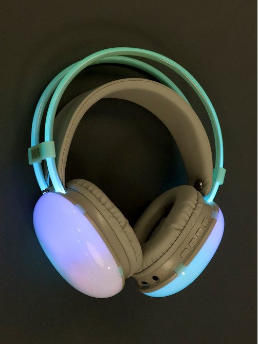 Наушники беспроводные, полноразмерные, Mybit W-33, RGB подсветка, Bluetooth 5.3, 800 мАч, Type-C, RGB подсветка, зелёные