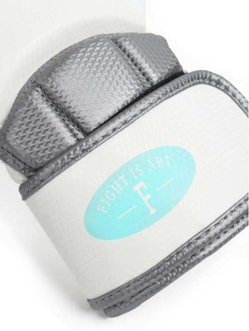 Боксёрские перчатки FIGHT EMPIRE, TIFFANY, размер 10 oz, белый карбон