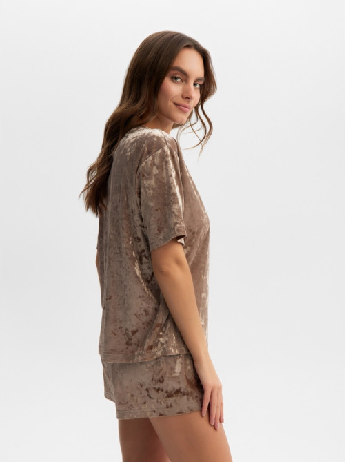 Пижама женская (футболка, шорты) KAFTAN Velvet, размер 48-50, кофейная