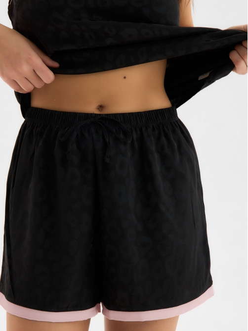 Пижама женская (топ, шорты) KAFTAN Leo black collection, размер 44-46