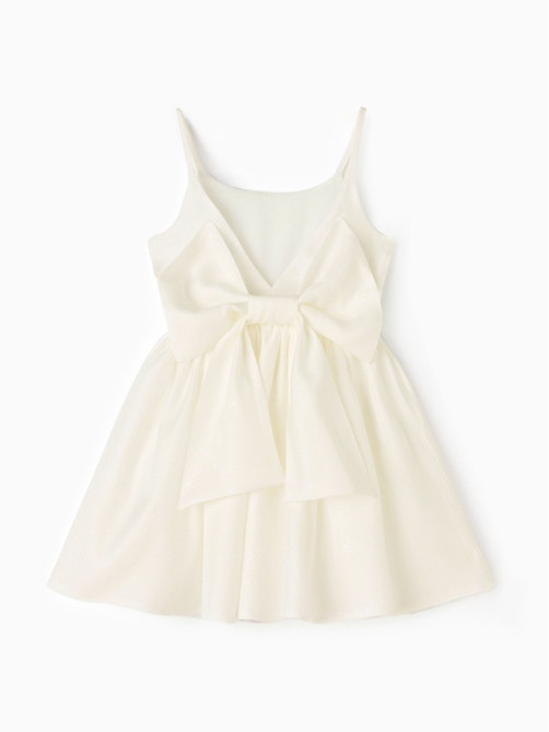 Платье нарядное для девочки MINAKU: Party Dress с бантом, цвет молочный, рост 104-110 см