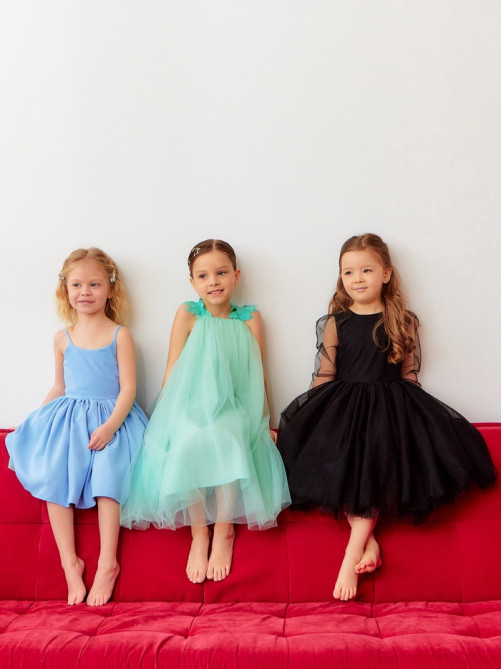 Платье нарядное для девочки MINAKU: PartyDress с рукавами, чёрное, рост 116-122 см