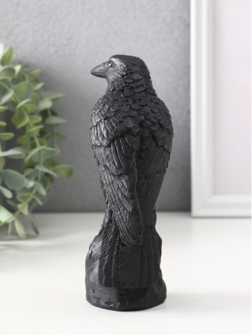 Фигурка гипс «Ворон на камне», 15.5×5.5×10 см, чёрная
