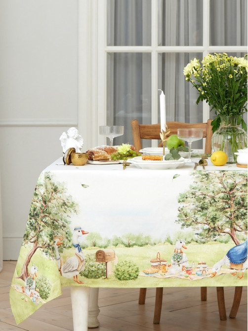 Скатерть «Этель» Family picnic, 150×180 см ±3 см с ВГМО, 100% хлопок, саржа 190 г/м²