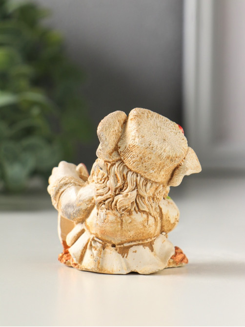 Фигурка гипс «Домовой», 6×6 см, слоновая кость
