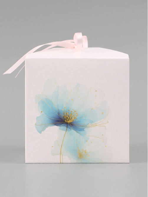 Коробка подарочная самосборная «Самой красивой», 12×12×12 см, с лентой