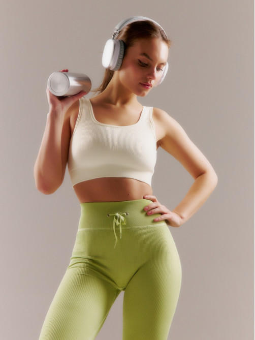 Топ спортивный женский MINAKU: SPORTLY, цвет молочный, размер L